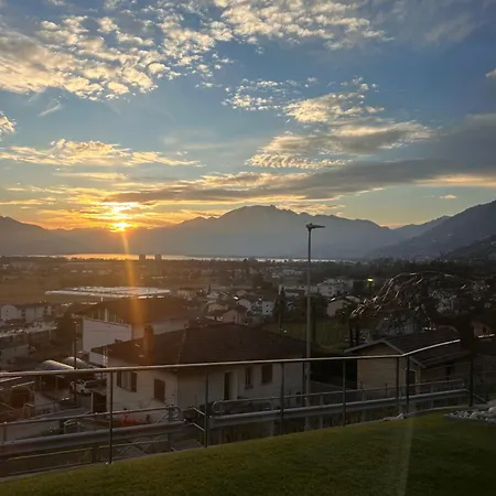 Moderno Bilocale Vista Maggiore * Гордола